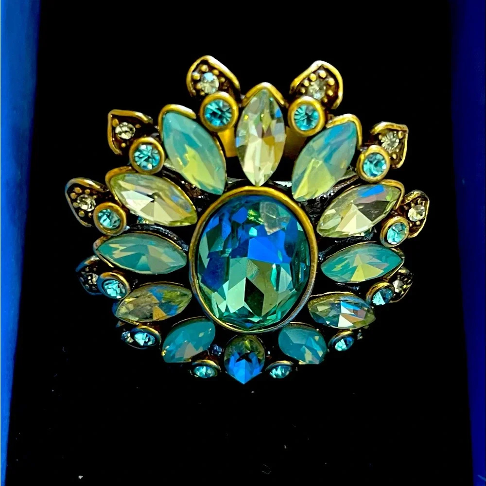 Heidi Daus Blue and Gold Statement Ring - Picture 7 of 7